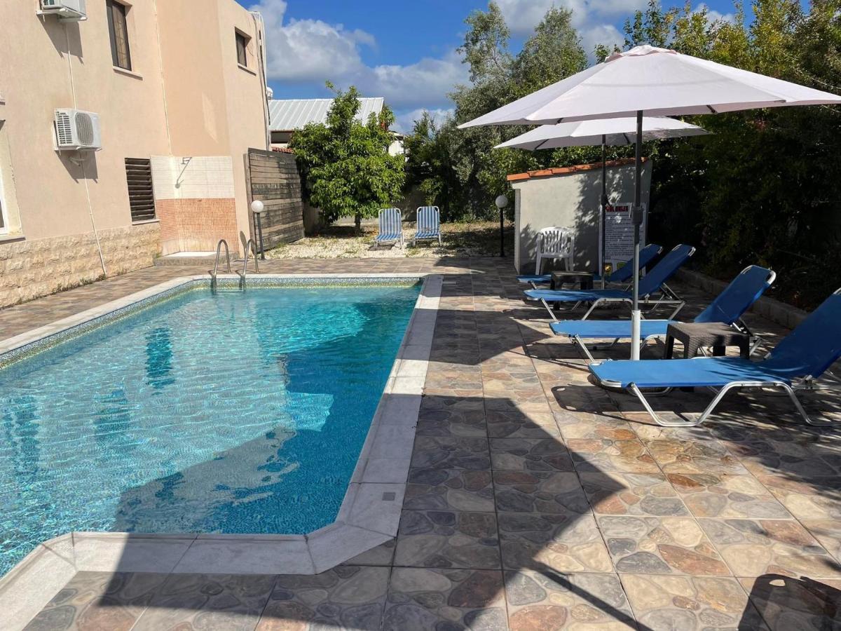 Villa Ocean Stones 1Km From Main Coral Bay Beach Pegeia Eksteriør billede