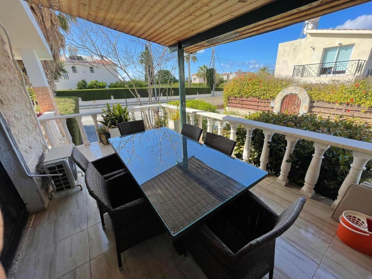 Villa Ocean Stones 1Km From Main Coral Bay Beach Pegeia Eksteriør billede