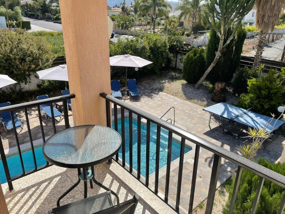 Villa Ocean Stones 1Km From Main Coral Bay Beach Pegeia Eksteriør billede